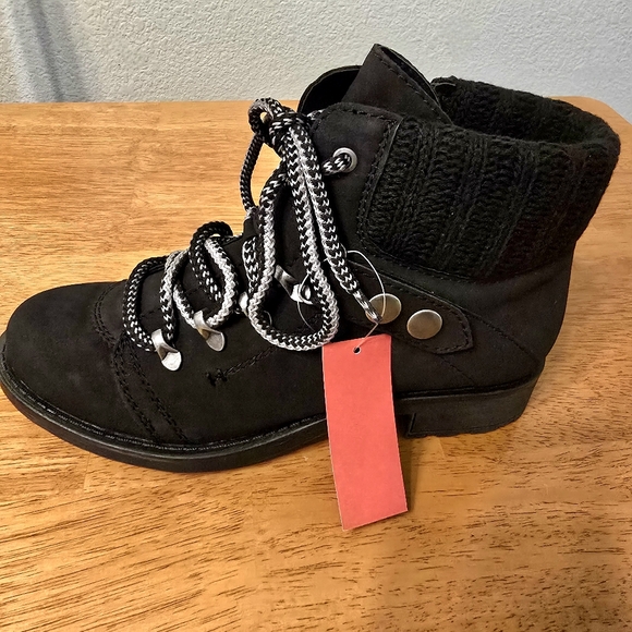 American Rag Harvey Hiking Boots, Size 9M, Black- New in Box - Picture 4 of 11